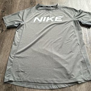 Nike dri fit t shirt